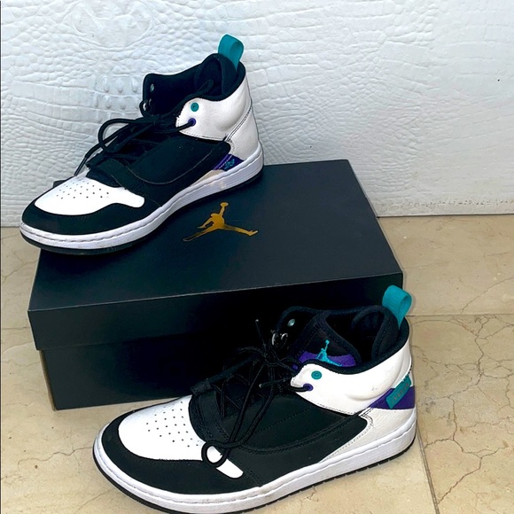 Nike Other - 🔴 Jordan Fadeaway size 7.5🔴